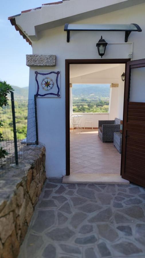 Casa L'Ulivariu Affittacamere Сан Теодоро Екстериор снимка